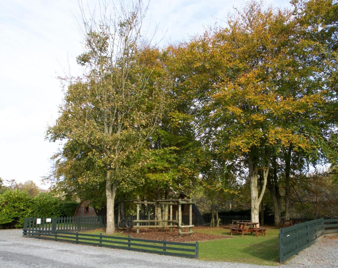 Braidhaugh Holiday Lodge And Glamping Park Crieff Esterno foto