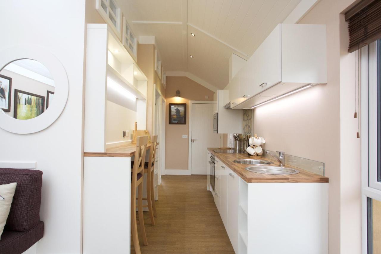 Braidhaugh Holiday Lodge And Glamping Park Crieff Esterno foto