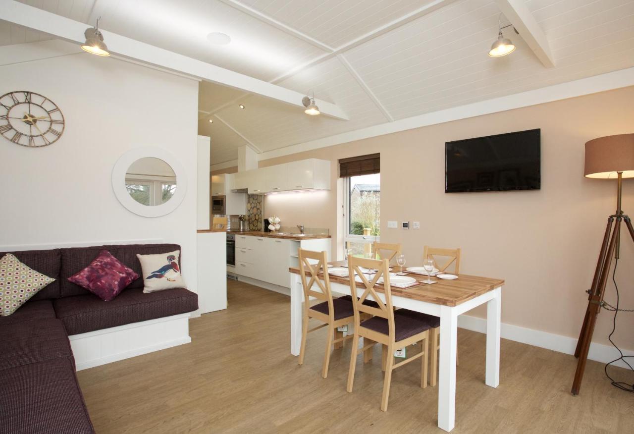 Braidhaugh Holiday Lodge And Glamping Park Crieff Esterno foto