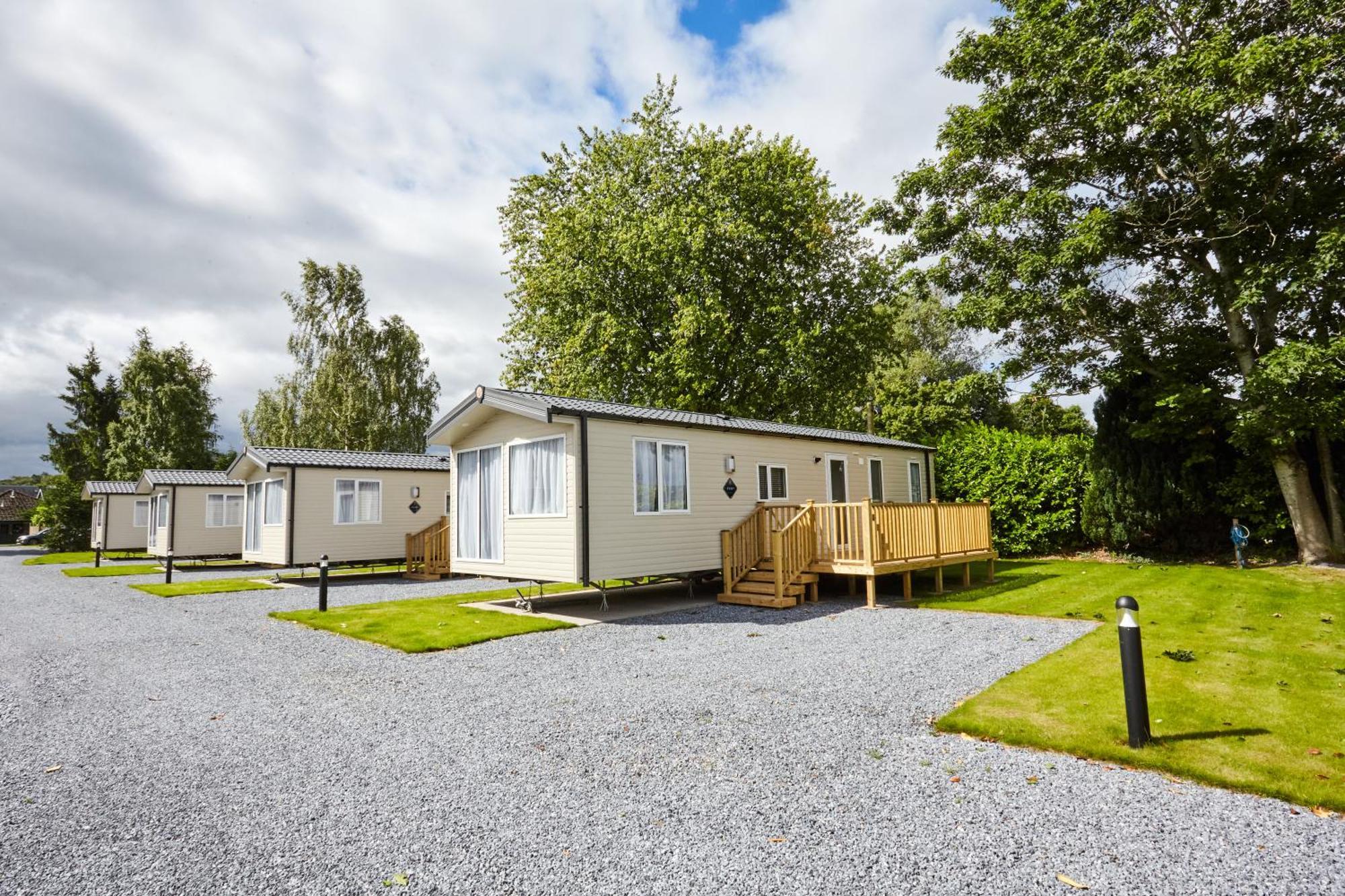 Braidhaugh Holiday Lodge And Glamping Park Crieff Esterno foto