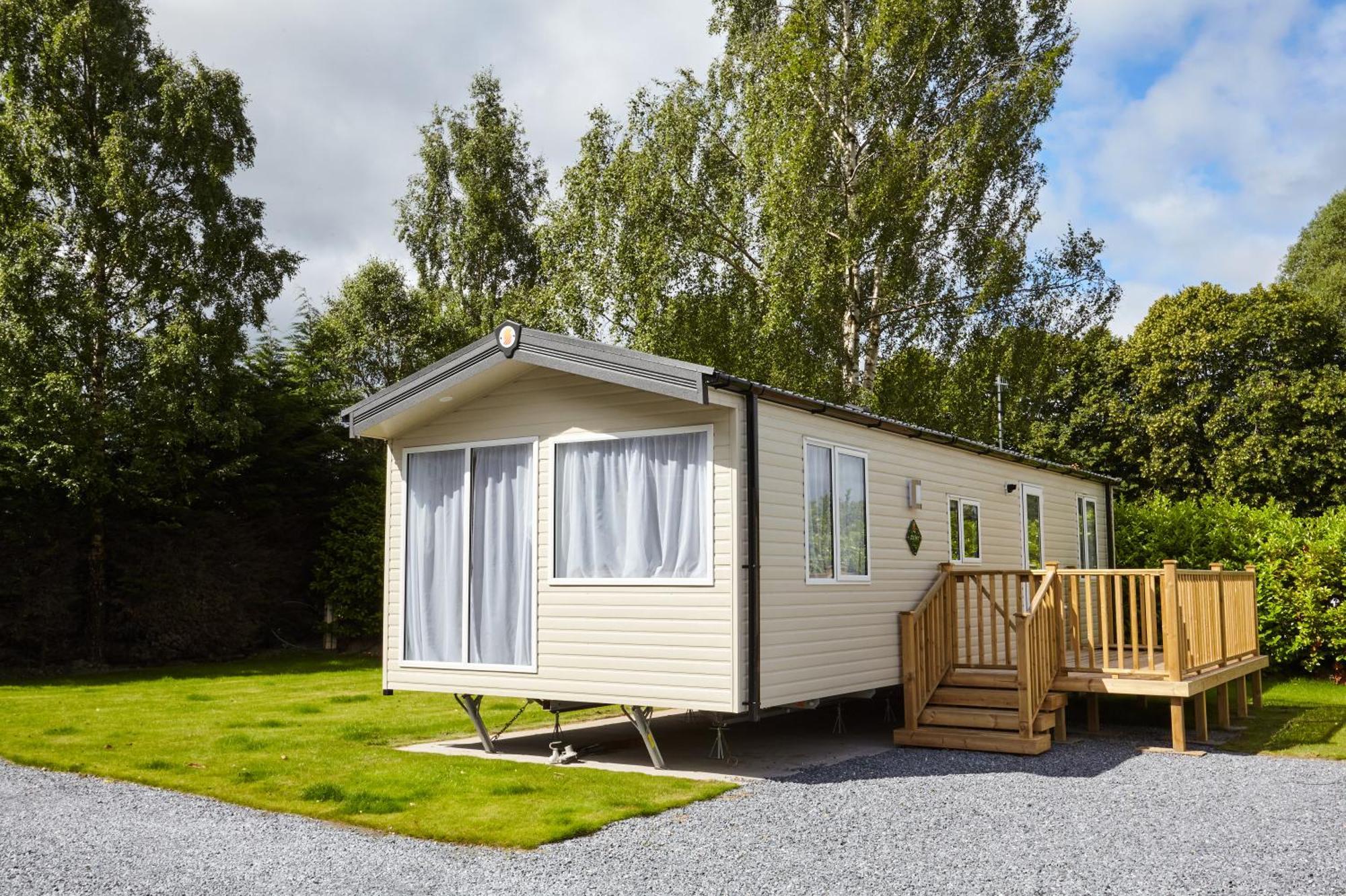 Braidhaugh Holiday Lodge And Glamping Park Crieff Esterno foto