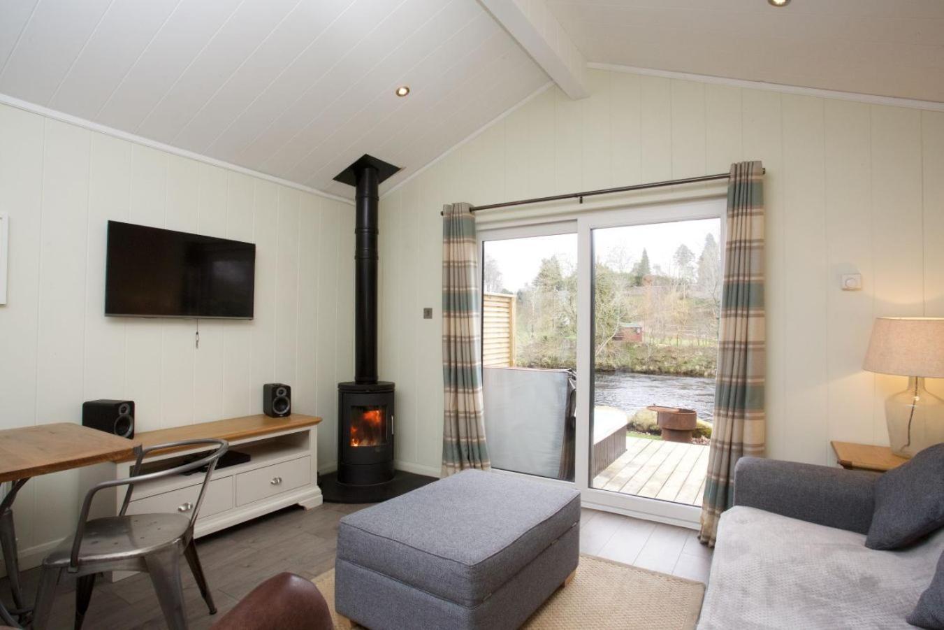 Braidhaugh Holiday Lodge And Glamping Park Crieff Esterno foto
